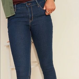 Old Navy curvy skinny jeans OBO